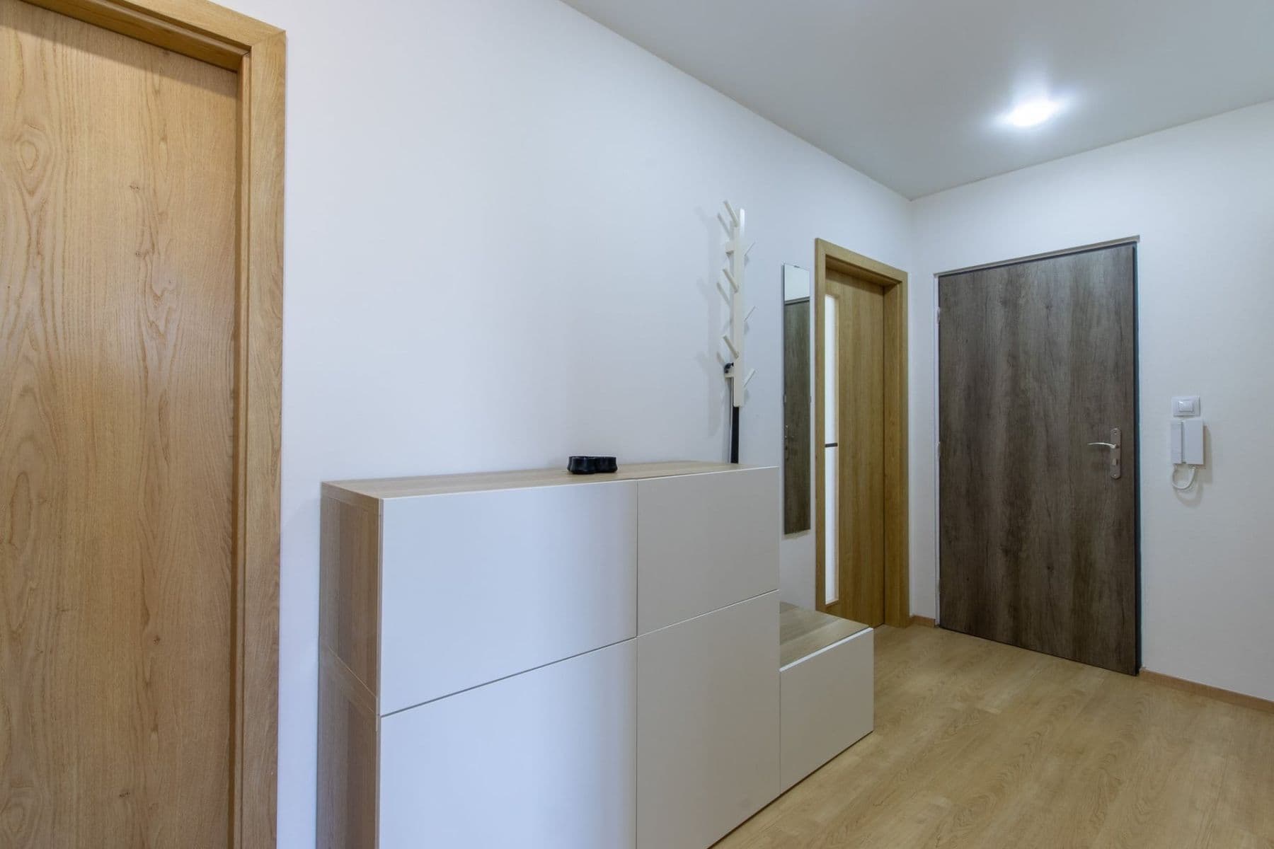 2 bedroom with open-plan kitchen flat to rent, 68 m², Jaselská, Mnichovo Hradiště, Středočeský Region 2 bedroom with open-plan kitchen flat to rent, 68 m², Jaselská, Mnichovo Hradiště, Středočeský Region