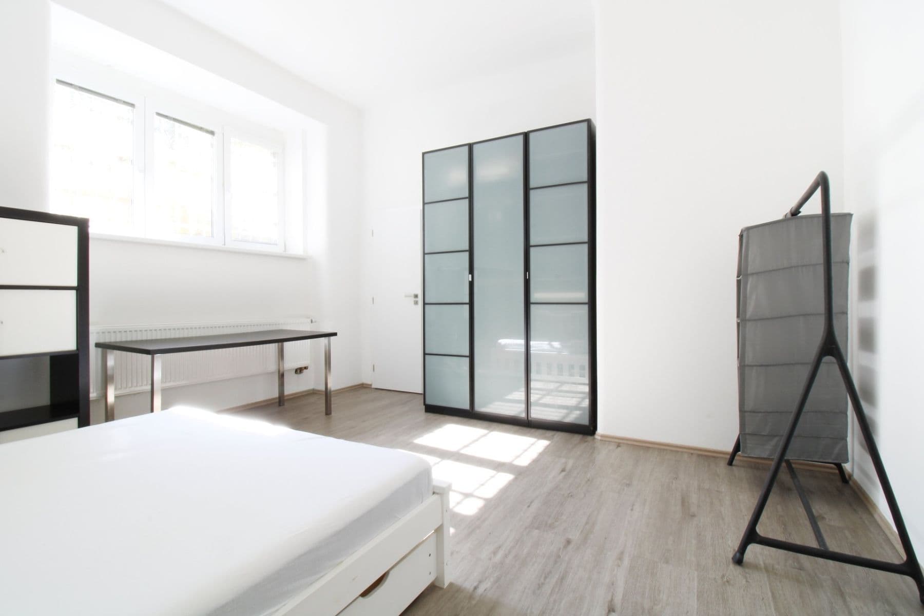 1 bedroom with open-plan kitchen flat to rent, 51 m², Podolská, Prague, Prague 1 bedroom with open-plan kitchen flat to rent, 51 m², Podolská, Prague, Prague