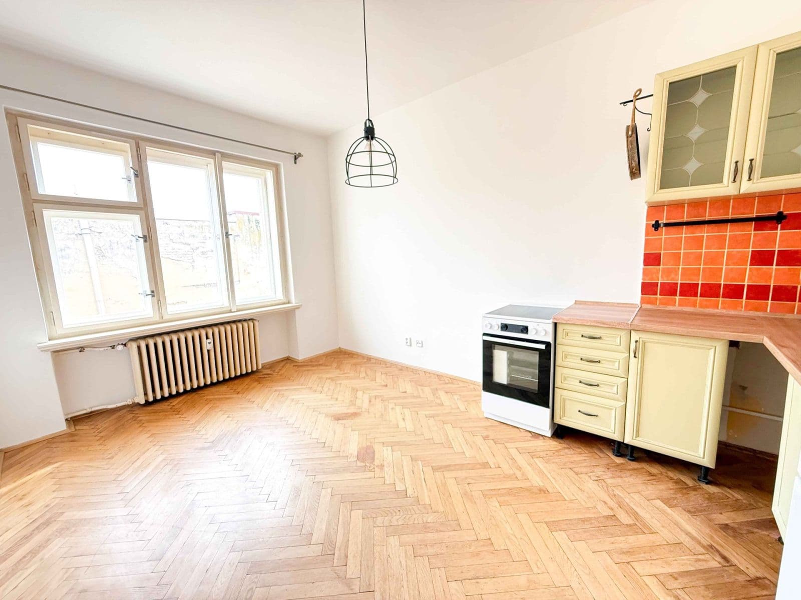 1 bedroom with open-plan kitchen flat to rent, 36 m², Nádražní, Prague, Prague 1 bedroom with open-plan kitchen flat to rent, 36 m², Nádražní, Prague, Prague