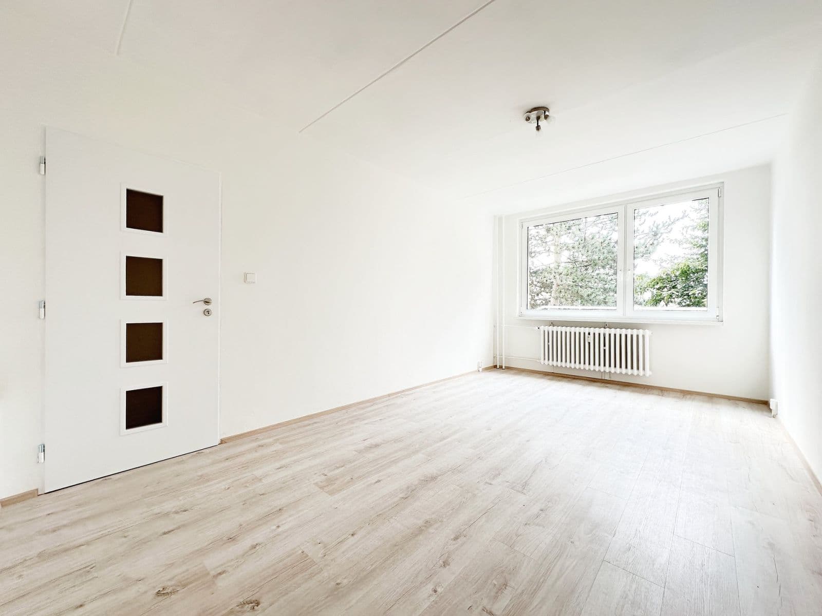 1 bedroom with open-plan kitchen flat to rent, 47 m², Slavatova, Prague, Prague 1 bedroom with open-plan kitchen flat to rent, 47 m², Slavatova, Prague, Prague