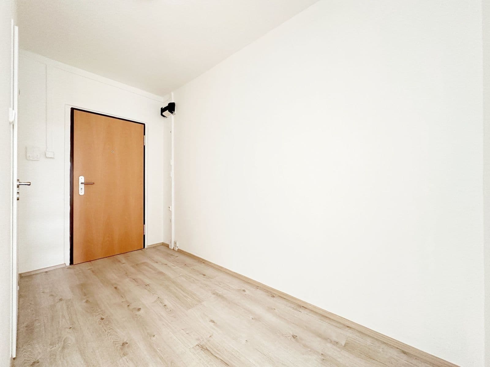 1 bedroom with open-plan kitchen flat to rent, 47 m², Slavatova, Prague, Prague 1 bedroom with open-plan kitchen flat to rent, 47 m², Slavatova, Prague, Prague