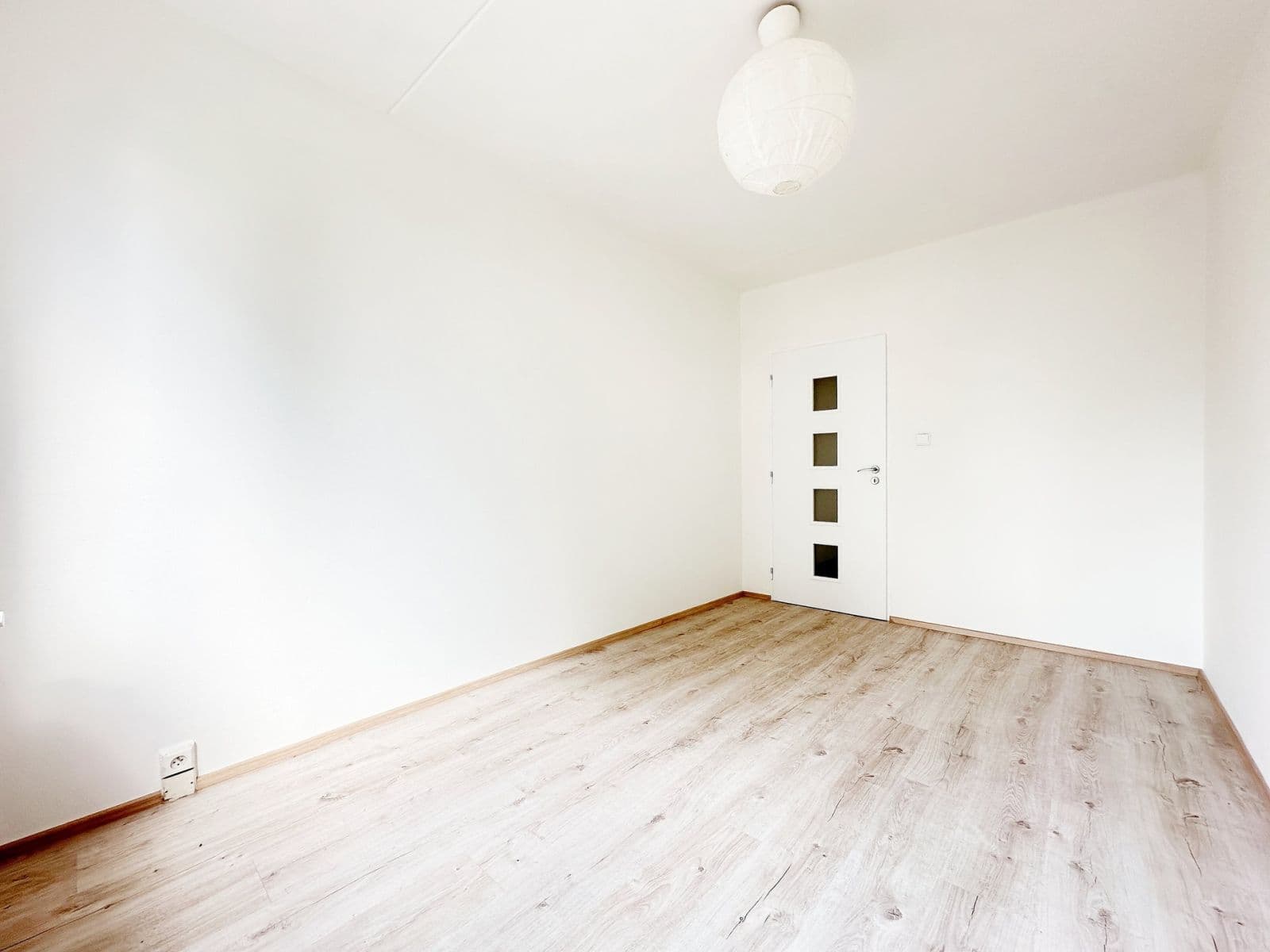 1 bedroom with open-plan kitchen flat to rent, 47 m², Slavatova, Prague, Prague 1 bedroom with open-plan kitchen flat to rent, 47 m², Slavatova, Prague, Prague