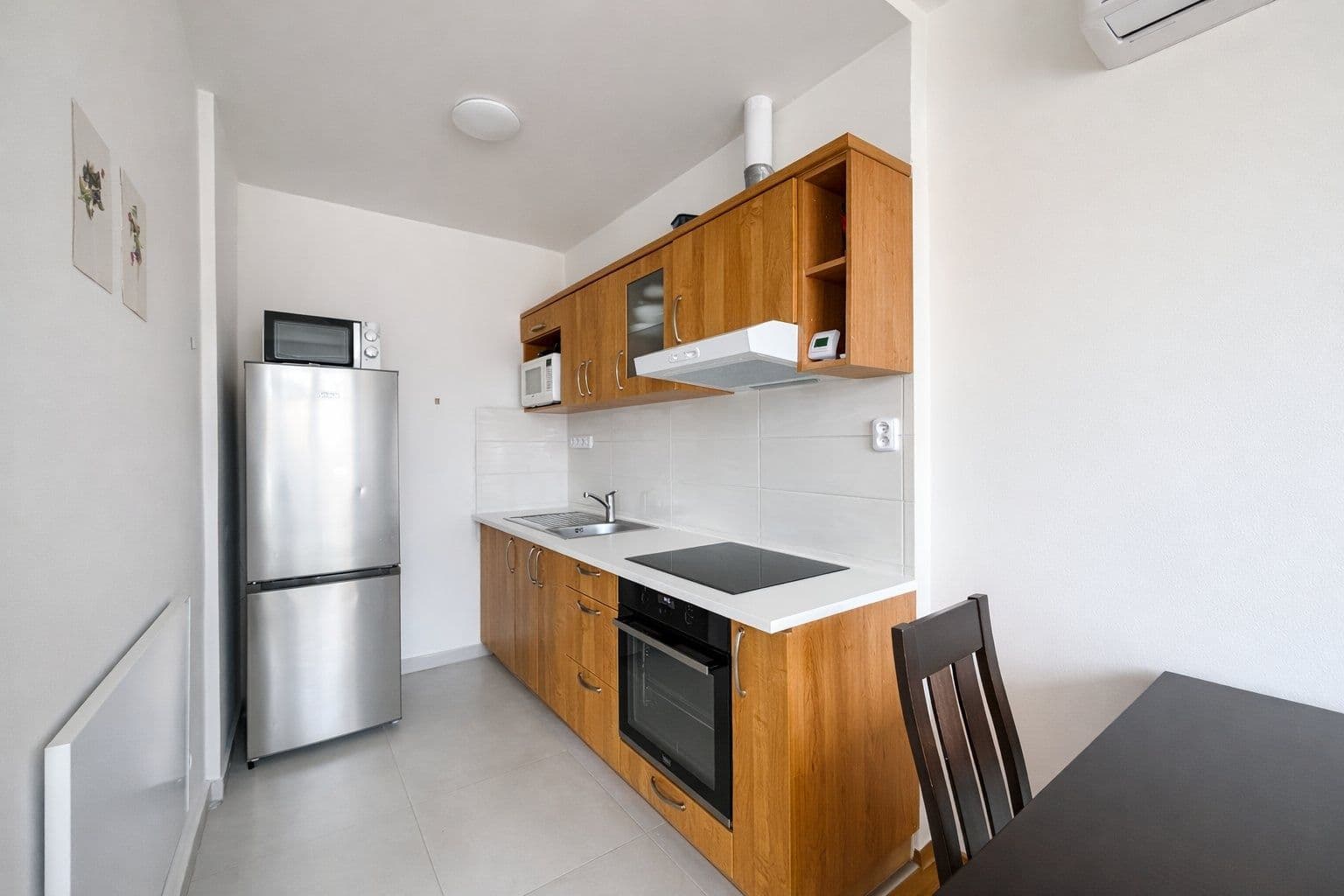 Studio flat to rent, 47 m², Vykáňská, Prague, Prague Studio flat to rent, 47 m², Vykáňská, Prague, Prague