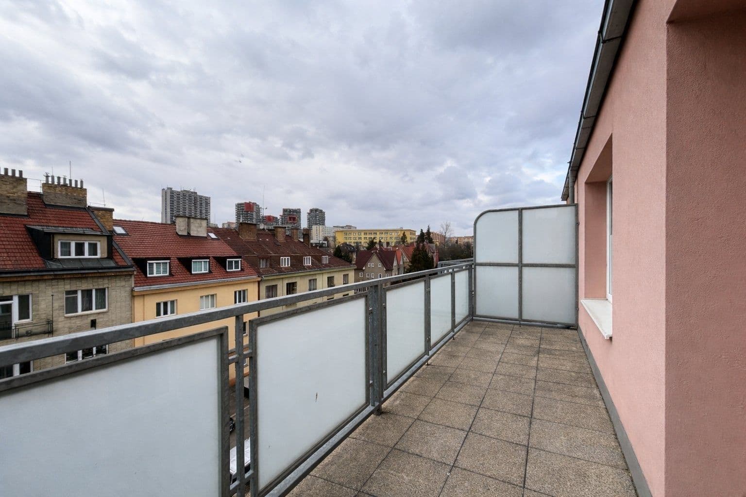 Studio flat to rent, 47 m², Vykáňská, Prague, Prague Studio flat to rent, 47 m², Vykáňská, Prague, Prague