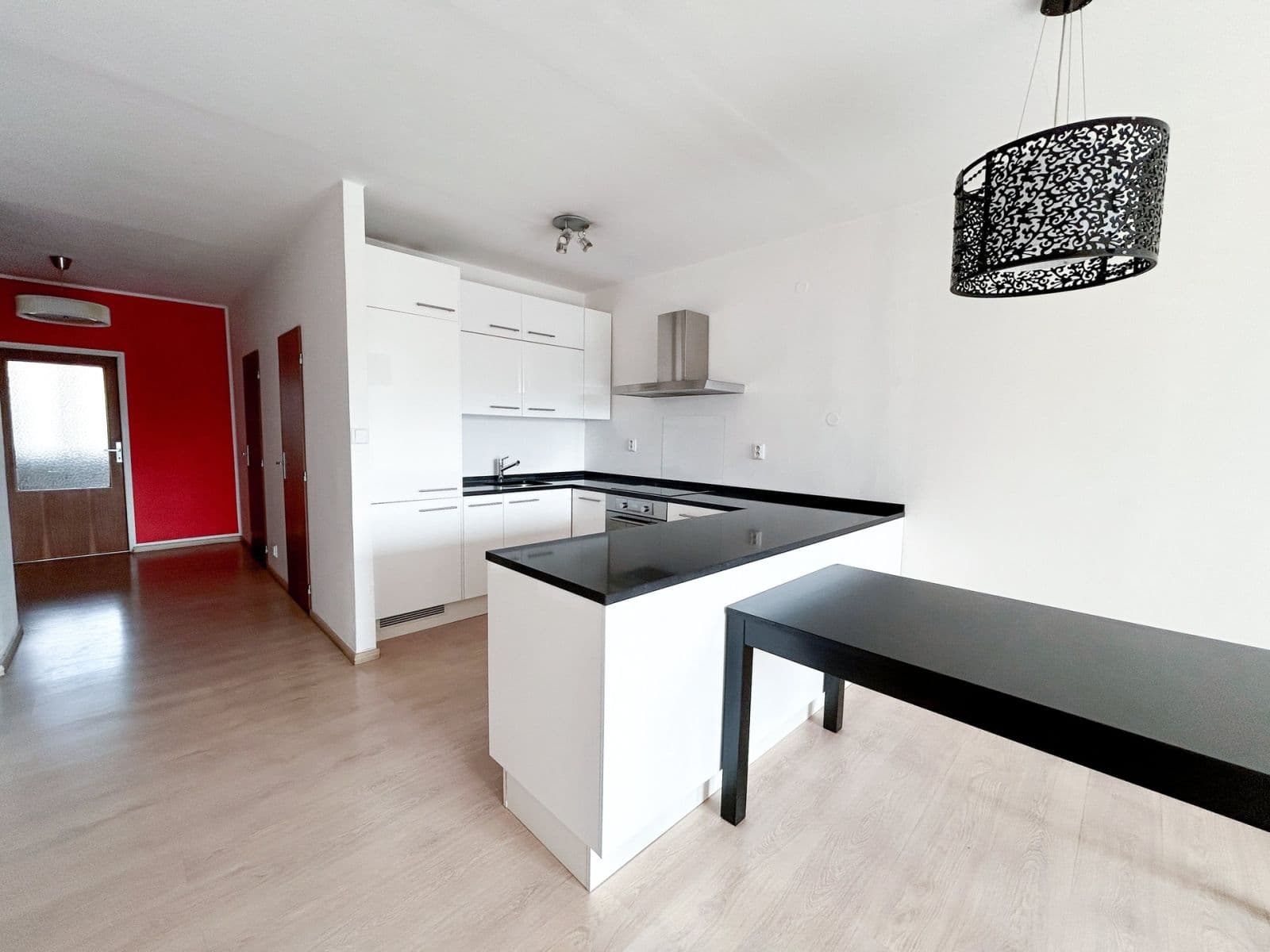 2 bedroom with open-plan kitchen flat to rent, 78 m², Tusarova, Prague, Prague 2 bedroom with open-plan kitchen flat to rent, 78 m², Tusarova, Prague, Prague