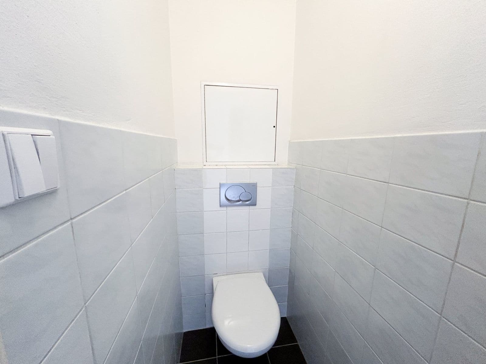 2 bedroom with open-plan kitchen flat to rent, 78 m², Tusarova, Prague, Prague 2 bedroom with open-plan kitchen flat to rent, 78 m², Tusarova, Prague, Prague