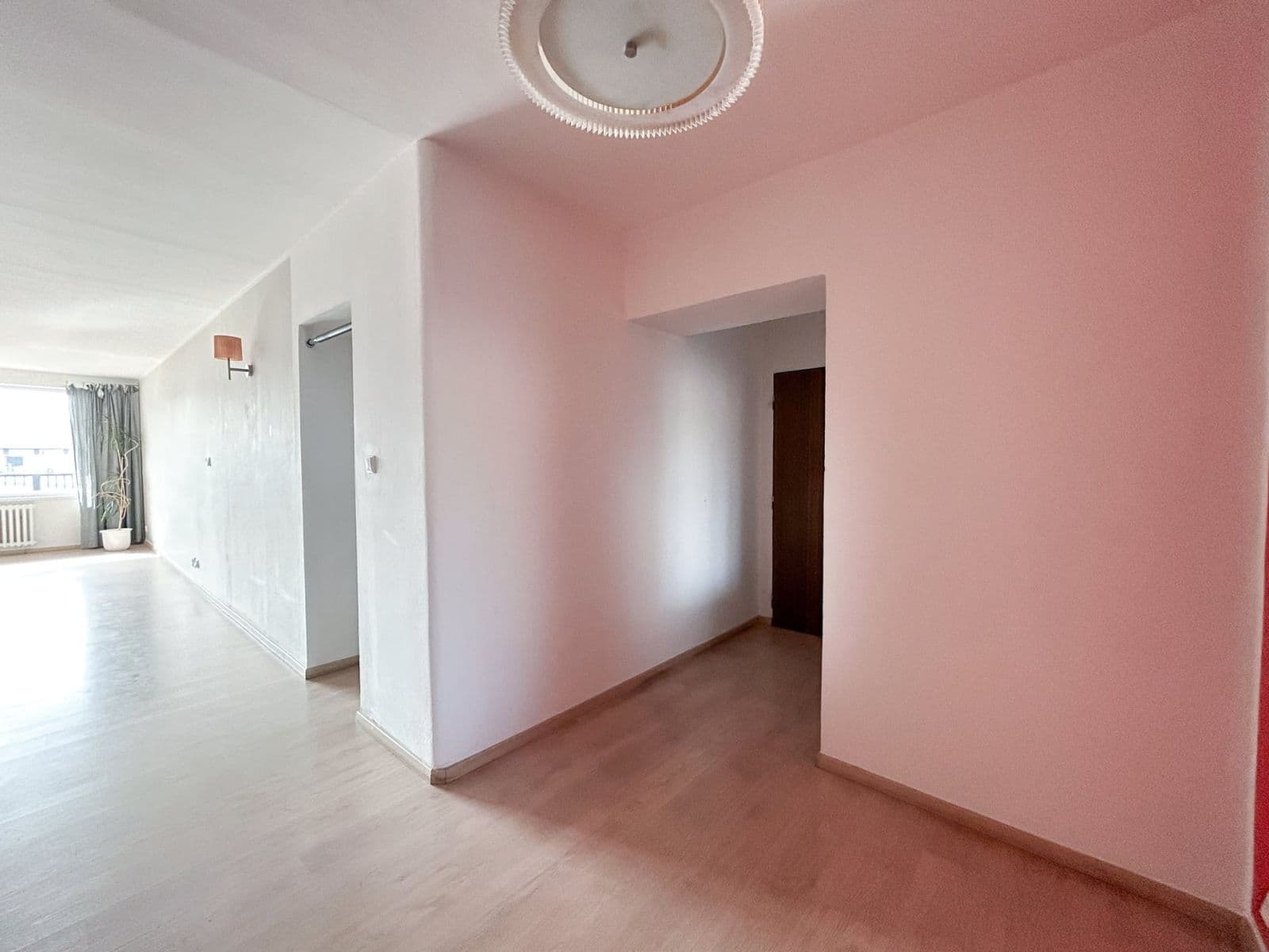 2 bedroom with open-plan kitchen flat to rent, 78 m², Tusarova, Prague, Prague 2 bedroom with open-plan kitchen flat to rent, 78 m², Tusarova, Prague, Prague