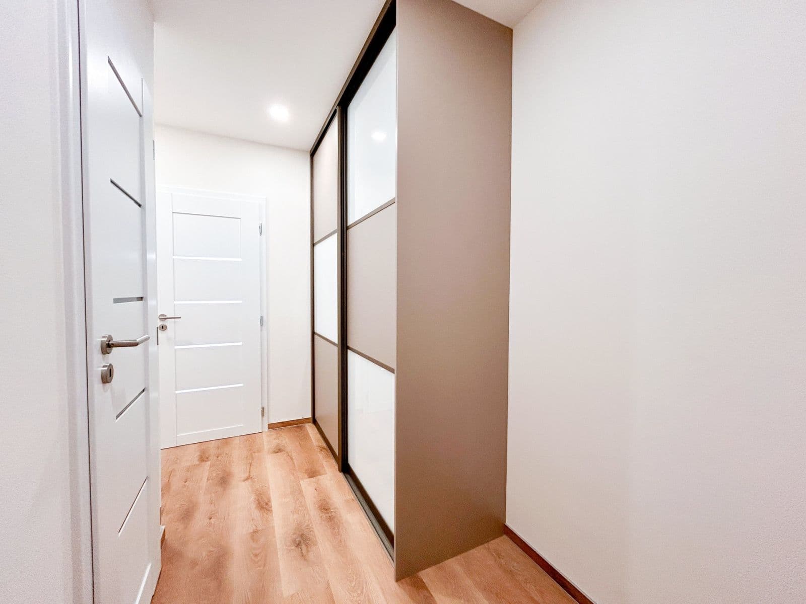 1 bedroom with open-plan kitchen flat to rent, 44 m², Jateční, Kolín, Středočeský Region 1 bedroom with open-plan kitchen flat to rent, 44 m², Jateční, Kolín, Středočeský Region