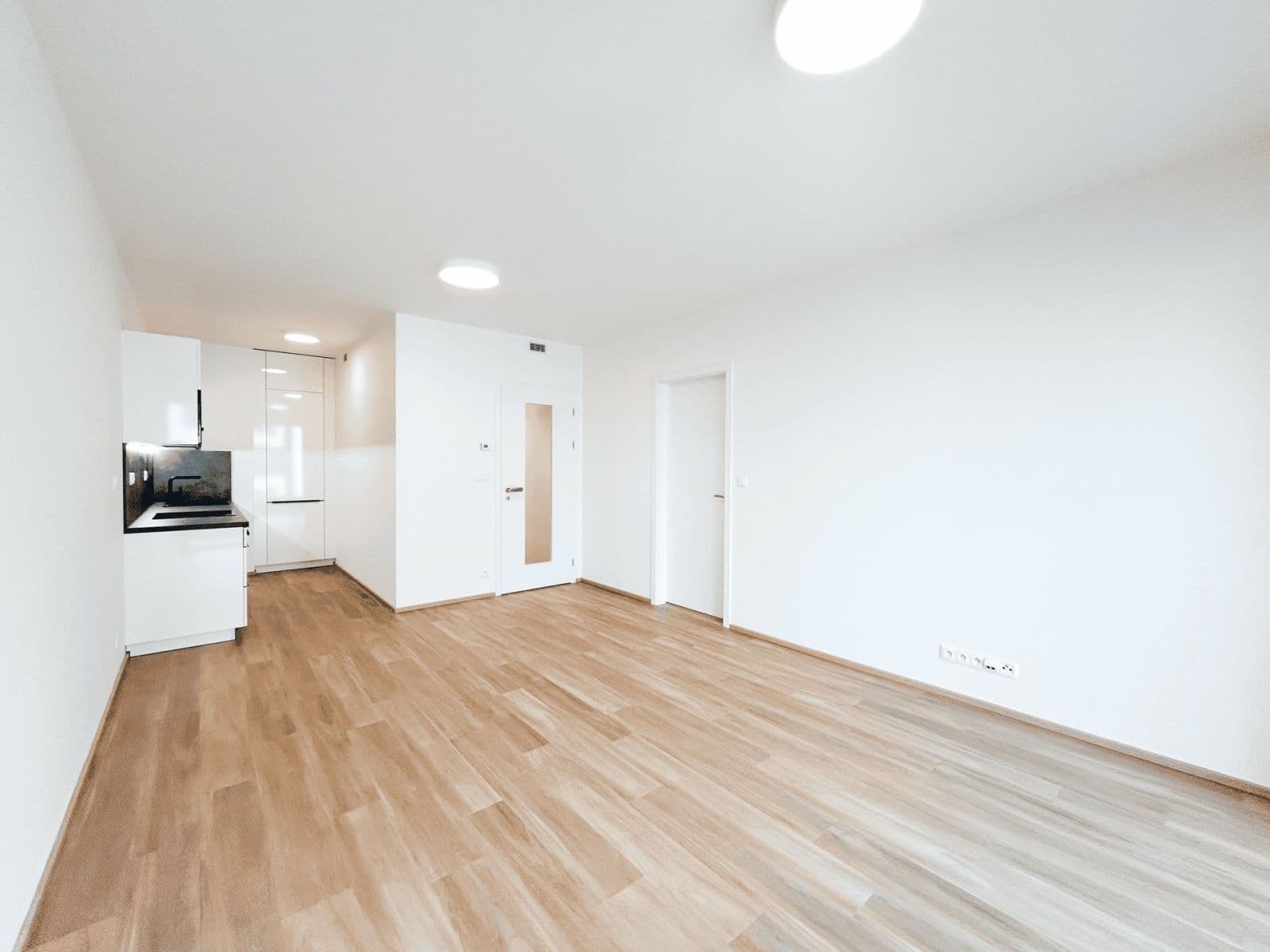 1 bedroom with open-plan kitchen flat to rent, 59 m², Domalípova, Prague, Prague 1 bedroom with open-plan kitchen flat to rent, 59 m², Domalípova, Prague, Prague