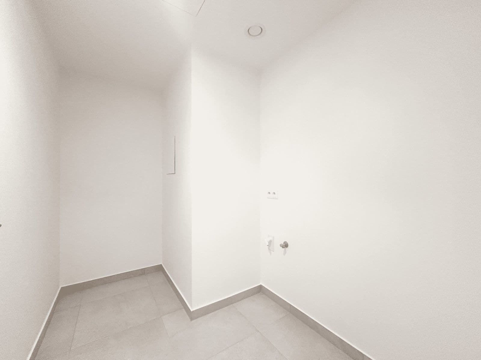 1 bedroom with open-plan kitchen flat to rent, 59 m², Domalípova, Prague, Prague 1 bedroom with open-plan kitchen flat to rent, 59 m², Domalípova, Prague, Prague