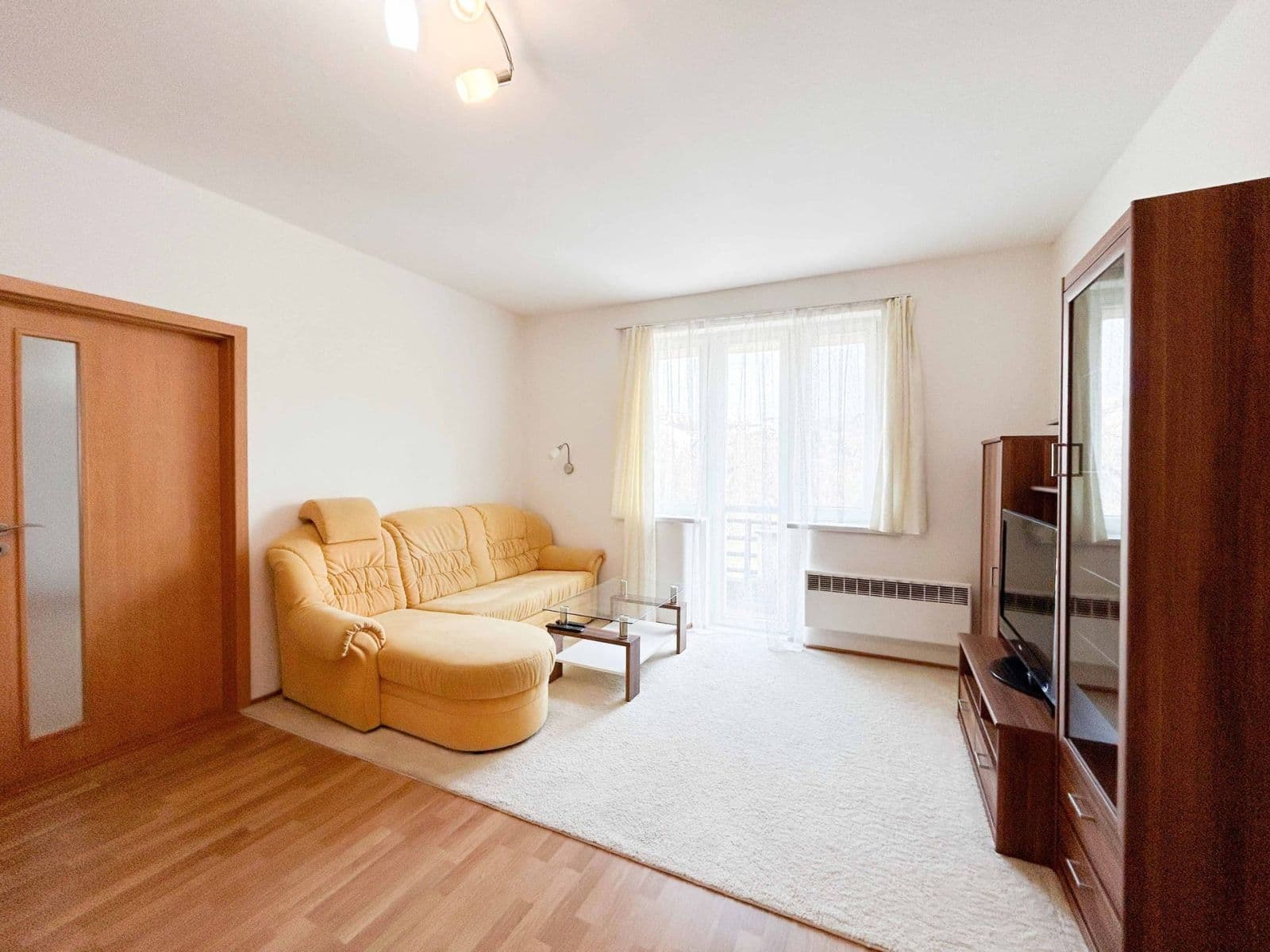 1 bedroom with open-plan kitchen flat to rent, 50 m², Střížkovská, Prague, Prague 1 bedroom with open-plan kitchen flat to rent, 50 m², Střížkovská, Prague, Prague