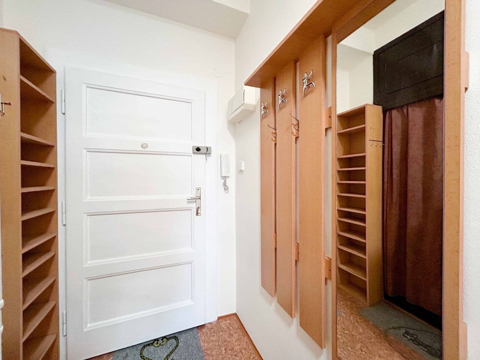 1 bedroom with open-plan kitchen flat to rent, 50 m², Střížkovská, Prague, Prague 1 bedroom with open-plan kitchen flat to rent, 50 m², Střížkovská, Prague, Prague