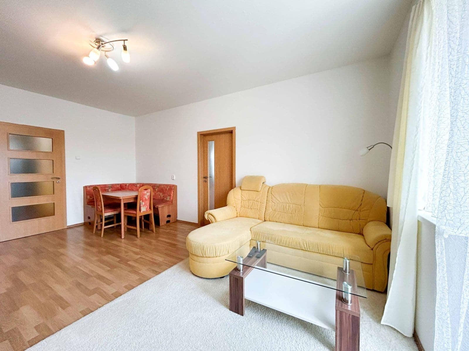 1 bedroom with open-plan kitchen flat to rent, 50 m², Střížkovská, Prague, Prague 1 bedroom with open-plan kitchen flat to rent, 50 m², Střížkovská, Prague, Prague