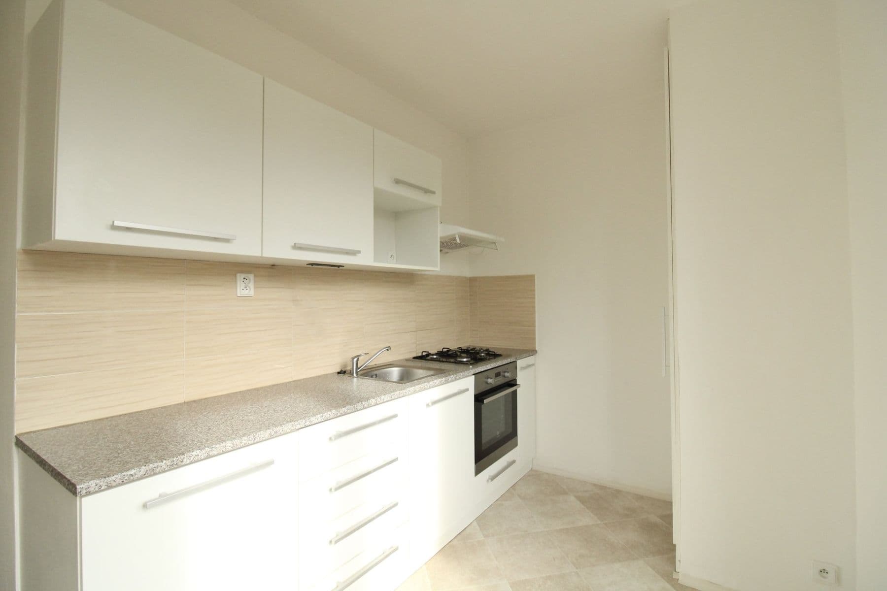 2 bedroom flat to rent, 45 m², Na Petřinách, Prague, Prague 2 bedroom flat to rent, 45 m², Na Petřinách, Prague, Prague