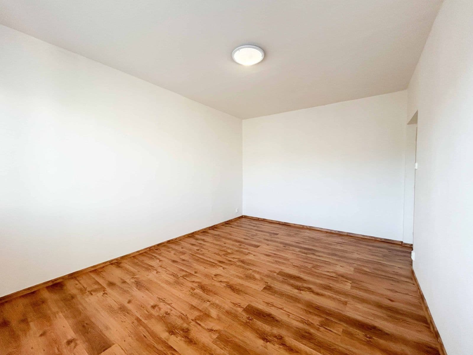 2 bedroom flat to rent, 54 m², Na Petřinách, Prague, Prague 2 bedroom flat to rent, 54 m², Na Petřinách, Prague, Prague