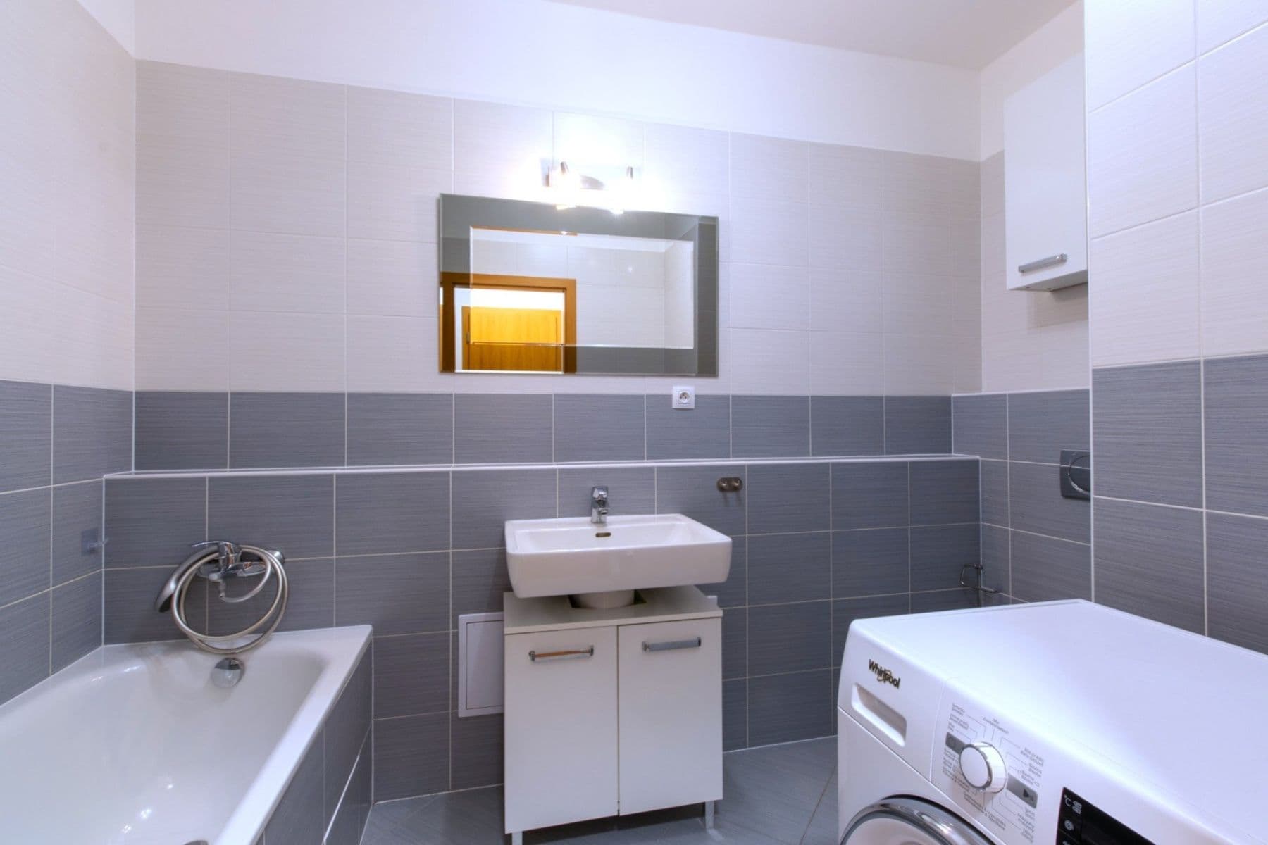 1 bedroom with open-plan kitchen flat to rent, 50 m², Svitákova, Prague, Prague 1 bedroom with open-plan kitchen flat to rent, 50 m², Svitákova, Prague, Prague