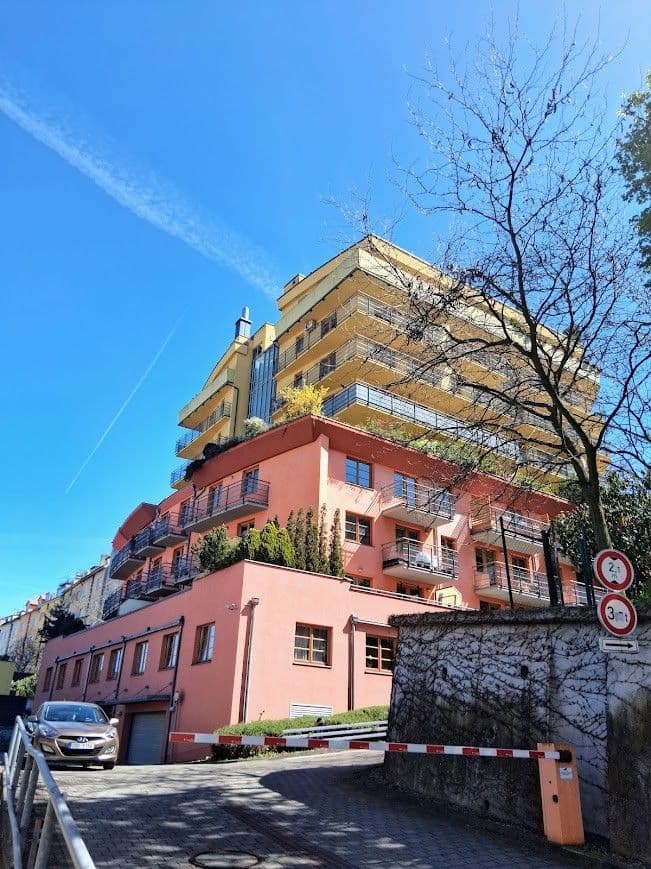 1 bedroom with open-plan kitchen flat for sale, 64 m², Šlikova, Prague, Prague 1 bedroom with open-plan kitchen flat for sale, 64 m², Šlikova, Prague, Prague