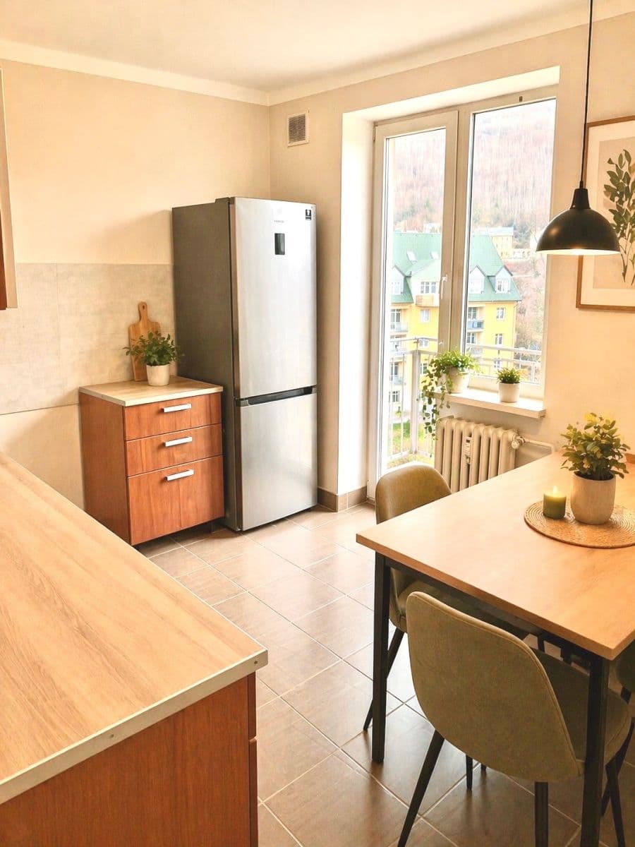 2 bedroom with open-plan kitchen flat for sale, 72 m², Čsl. armády, Děčín, Ústecký Region 2 bedroom with open-plan kitchen flat for sale, 72 m², Čsl. armády, Děčín, Ústecký Region