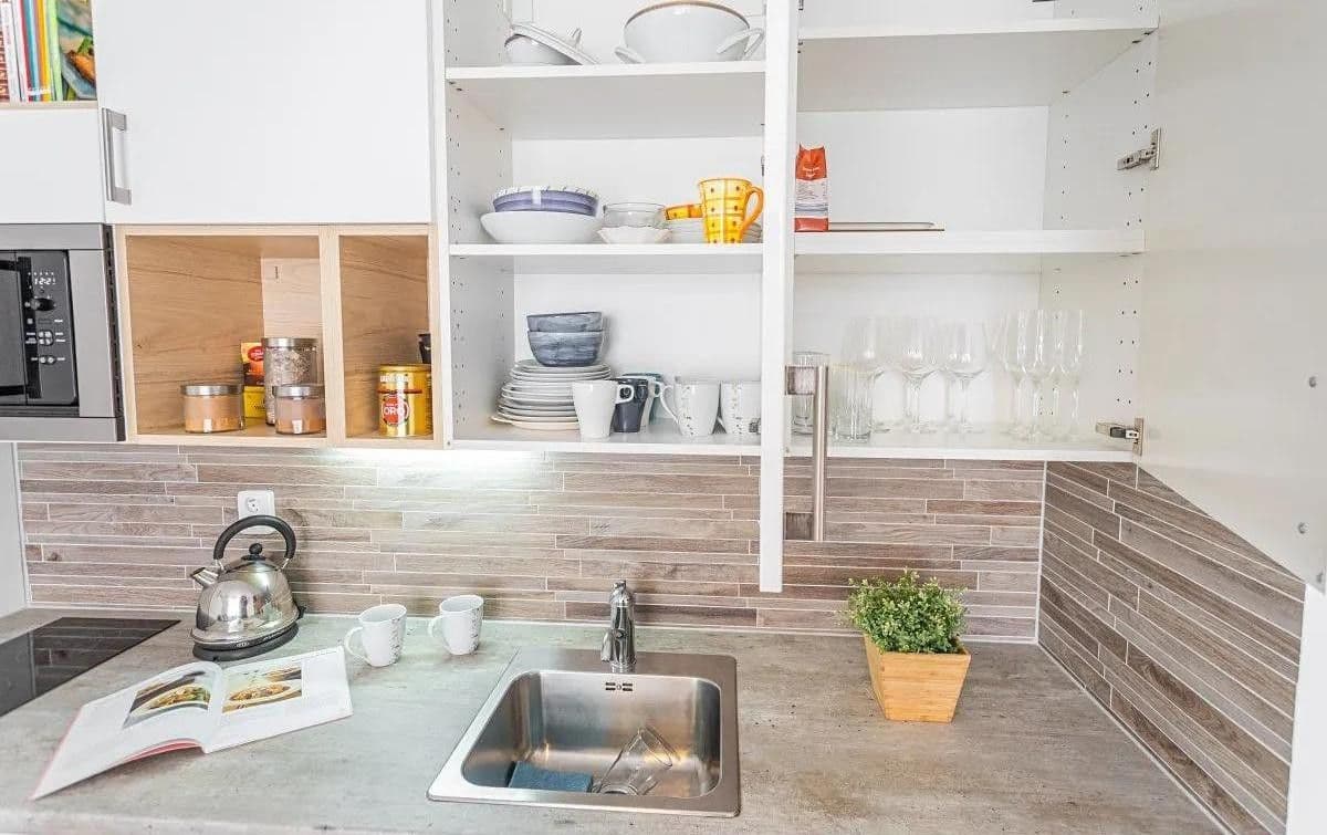 1 bedroom with open-plan kitchen flat to rent, 42 m², Pod Zvonařkou, Prague, Prague 1 bedroom with open-plan kitchen flat to rent, 42 m², Pod Zvonařkou, Prague, Prague