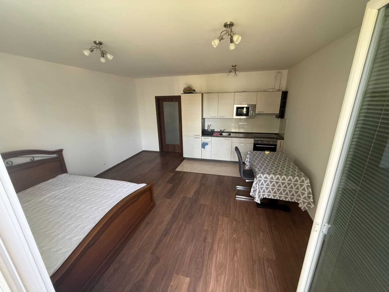 Studio flat to rent, 37 m², Modenská, Prague, Prague Studio flat to rent, 37 m², Modenská, Prague, Prague