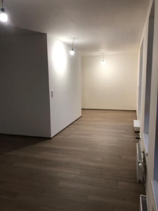 1 bedroom with open-plan kitchen flat to rent, 59 m², Kardausova, Prague, Prague 1 bedroom with open-plan kitchen flat to rent, 59 m², Kardausova, Prague, Prague