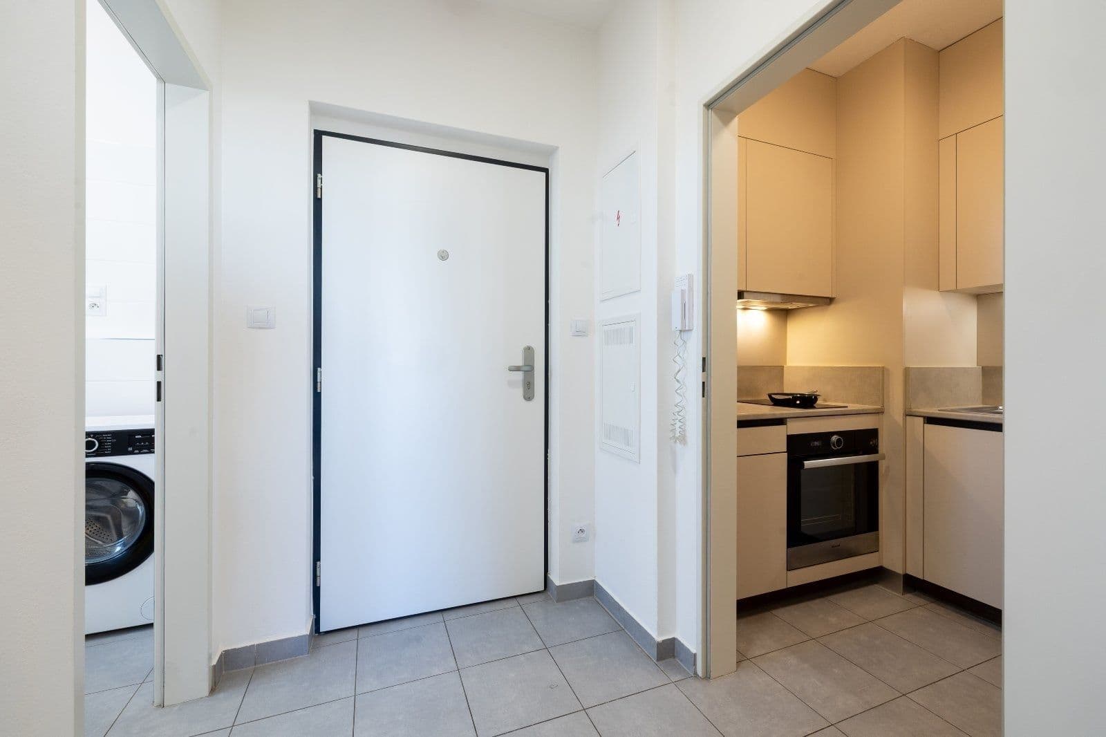 2 bedroom flat to rent, 43 m², Magisterská, Plzeň, Plzeňský Region 2 bedroom flat to rent, 43 m², Magisterská, Plzeň, Plzeňský Region