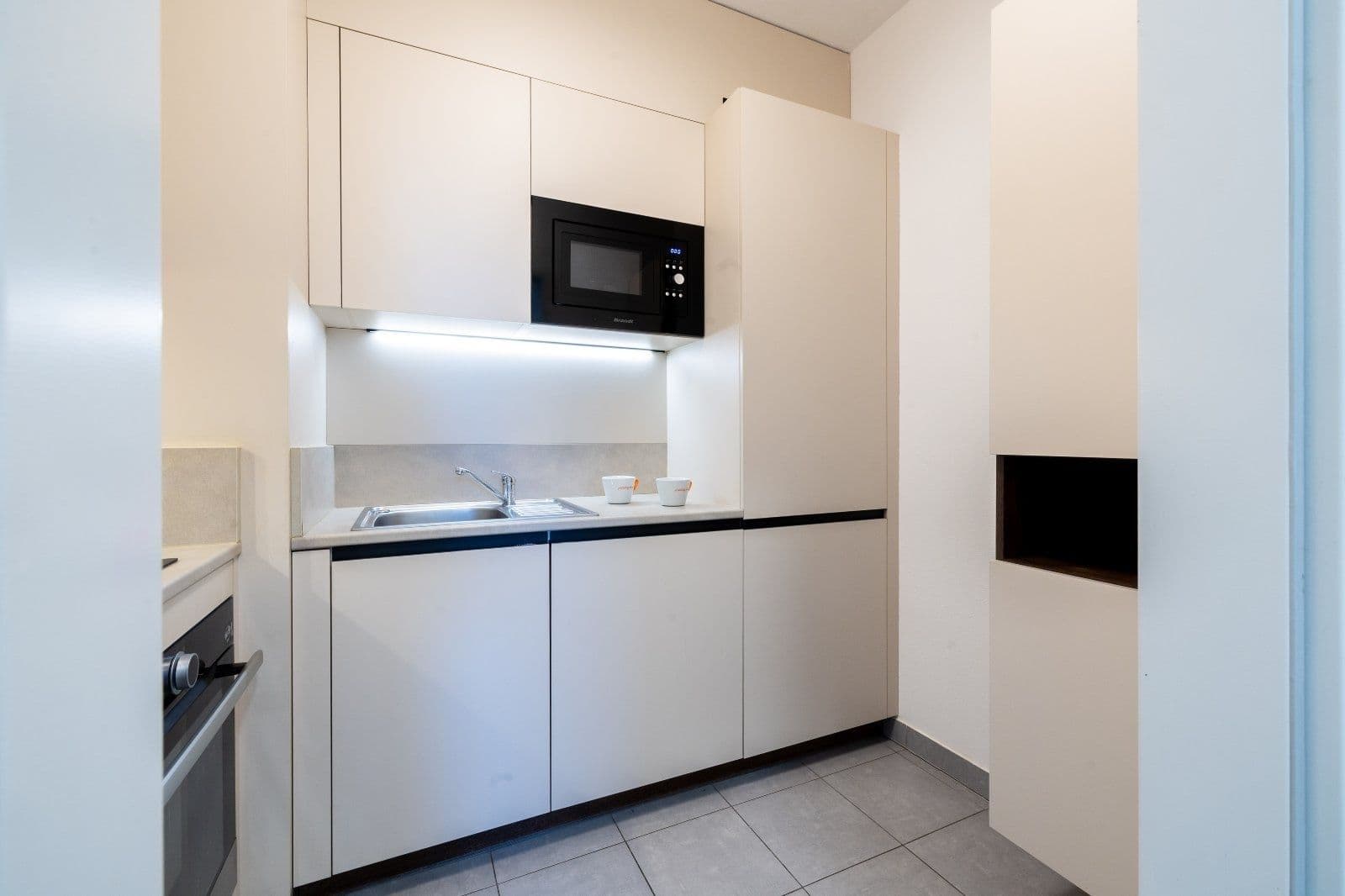 2 bedroom flat to rent, 43 m², Magisterská, Plzeň, Plzeňský Region 2 bedroom flat to rent, 43 m², Magisterská, Plzeň, Plzeňský Region