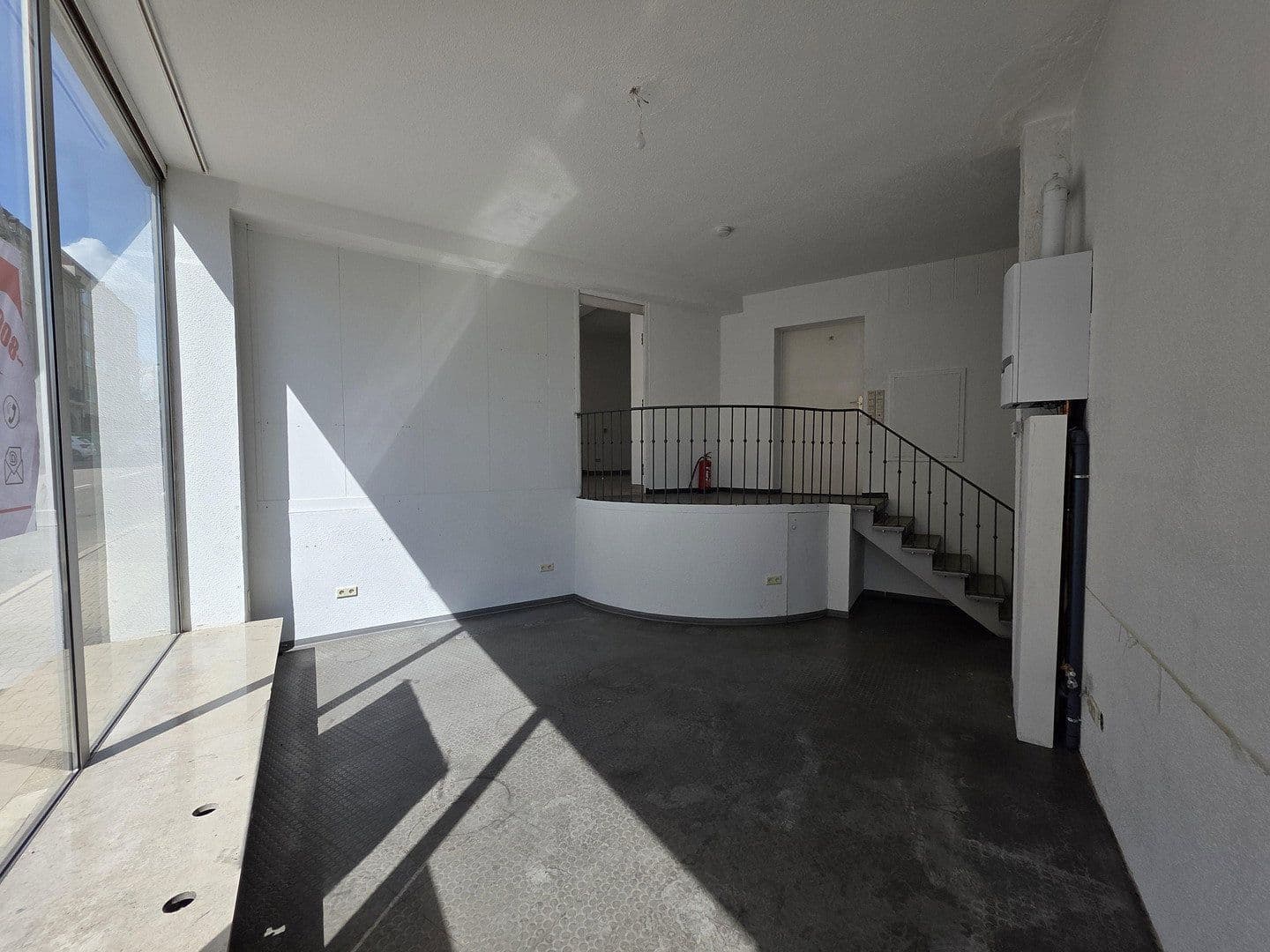 office to rent, 323 m², Durlacherstraße 70-72, Pforzheim, Baden-Württemberg office to rent, 323 m², Durlacherstraße 70-72, Pforzheim, Baden-Württemberg