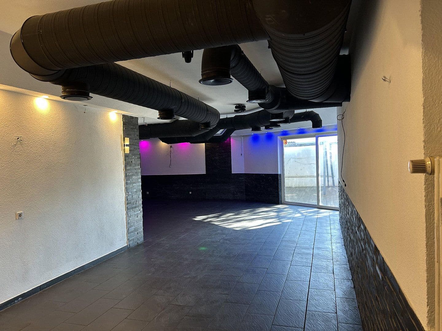 non-residential property to rent, 360 m², Völklingen, Saarland non-residential property to rent, 360 m², Völklingen, Saarland