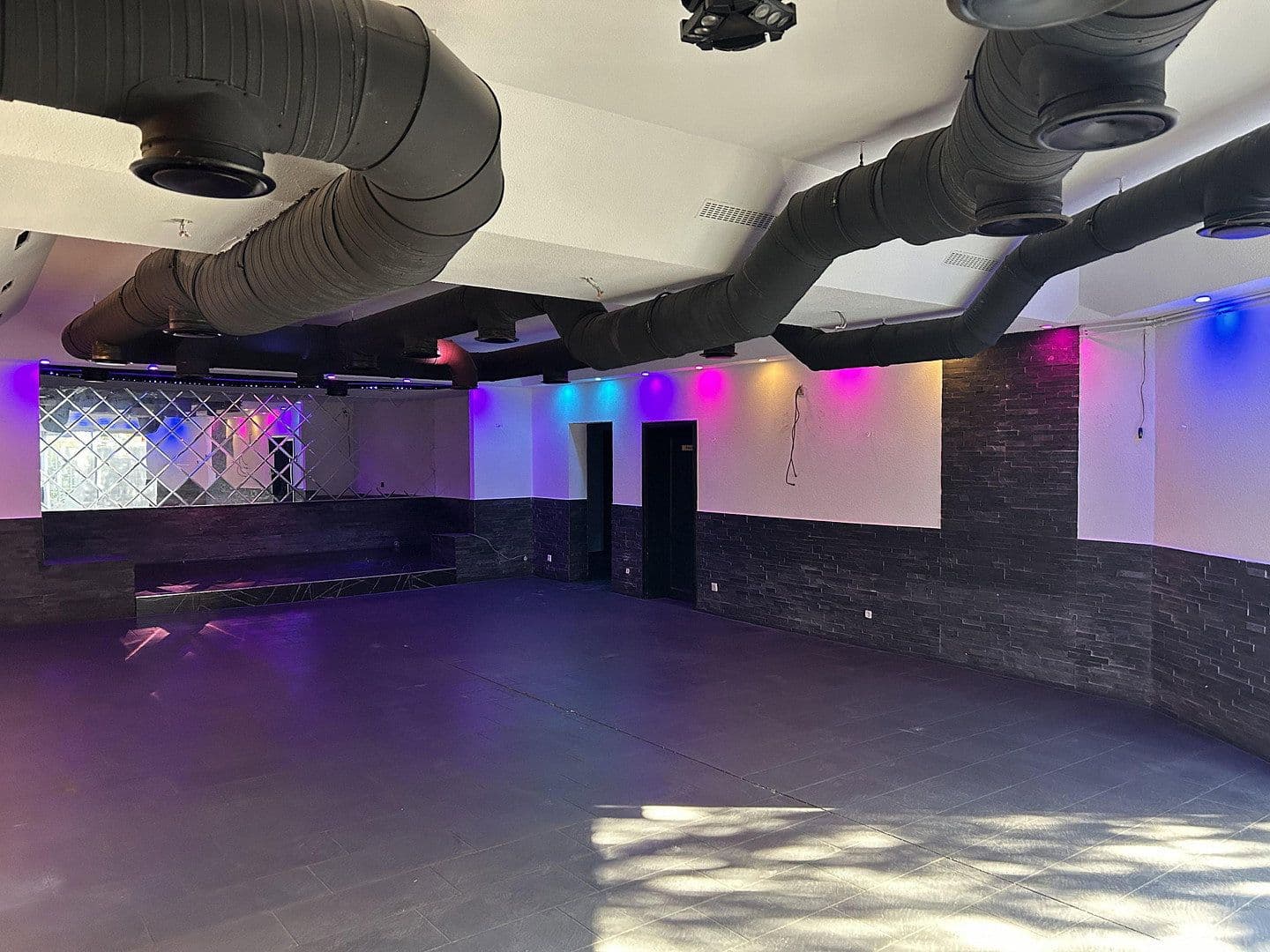 non-residential property to rent, 360 m², Völklingen, Saarland non-residential property to rent, 360 m², Völklingen, Saarland