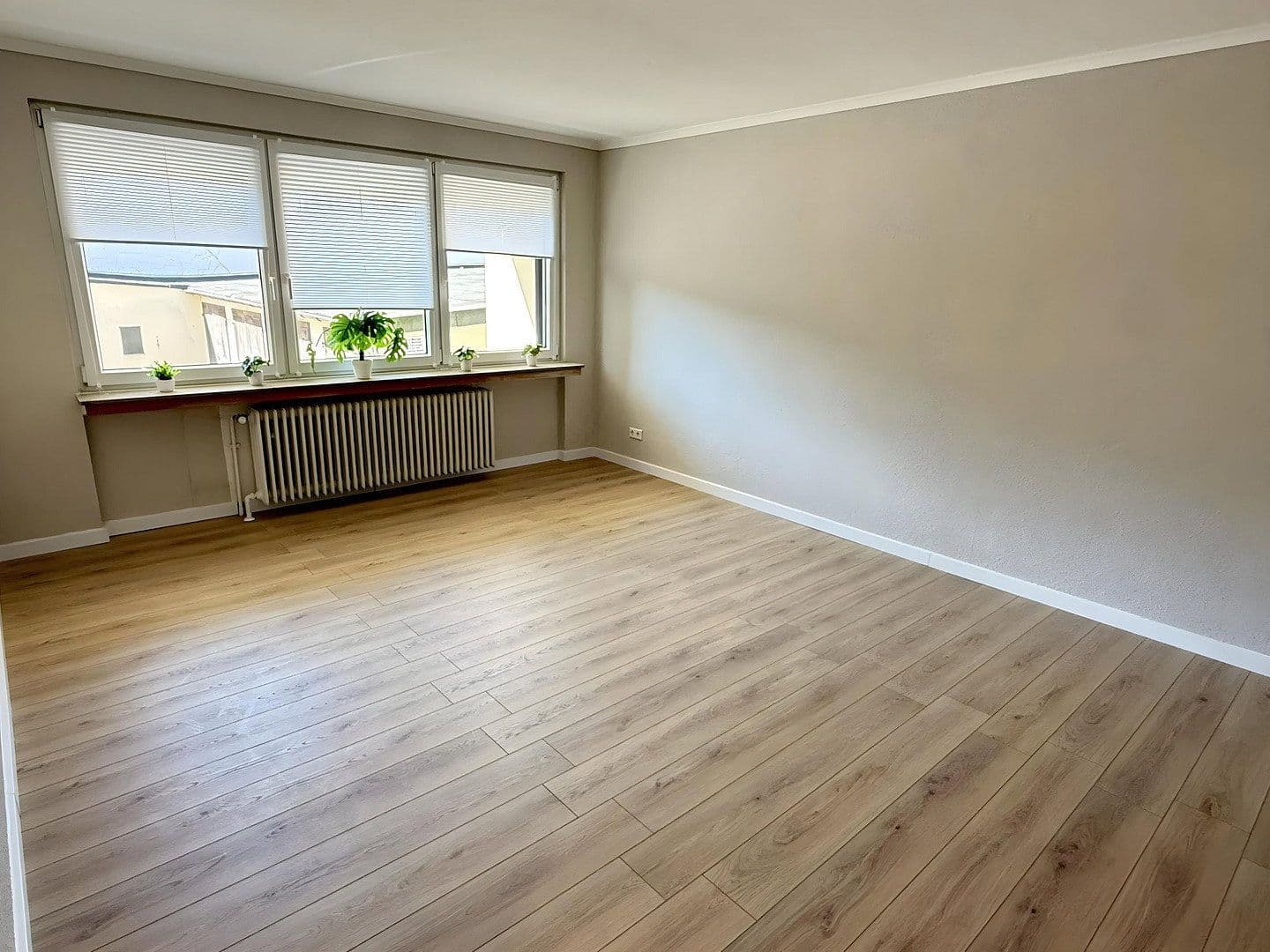 3 bedroom flat to rent, 77 m², Steinenfeld 39, Wuppertal, North Rhine-Westphalia 3 bedroom flat to rent, 77 m², Steinenfeld 39, Wuppertal, North Rhine-Westphalia