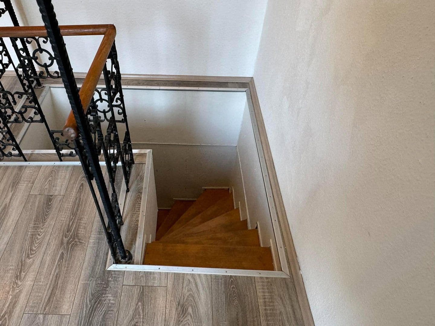 2 bedroom with open-plan kitchen flat to rent, 95 m², Bochum, North Rhine-Westphalia 2 bedroom with open-plan kitchen flat to rent, 95 m², Bochum, North Rhine-Westphalia