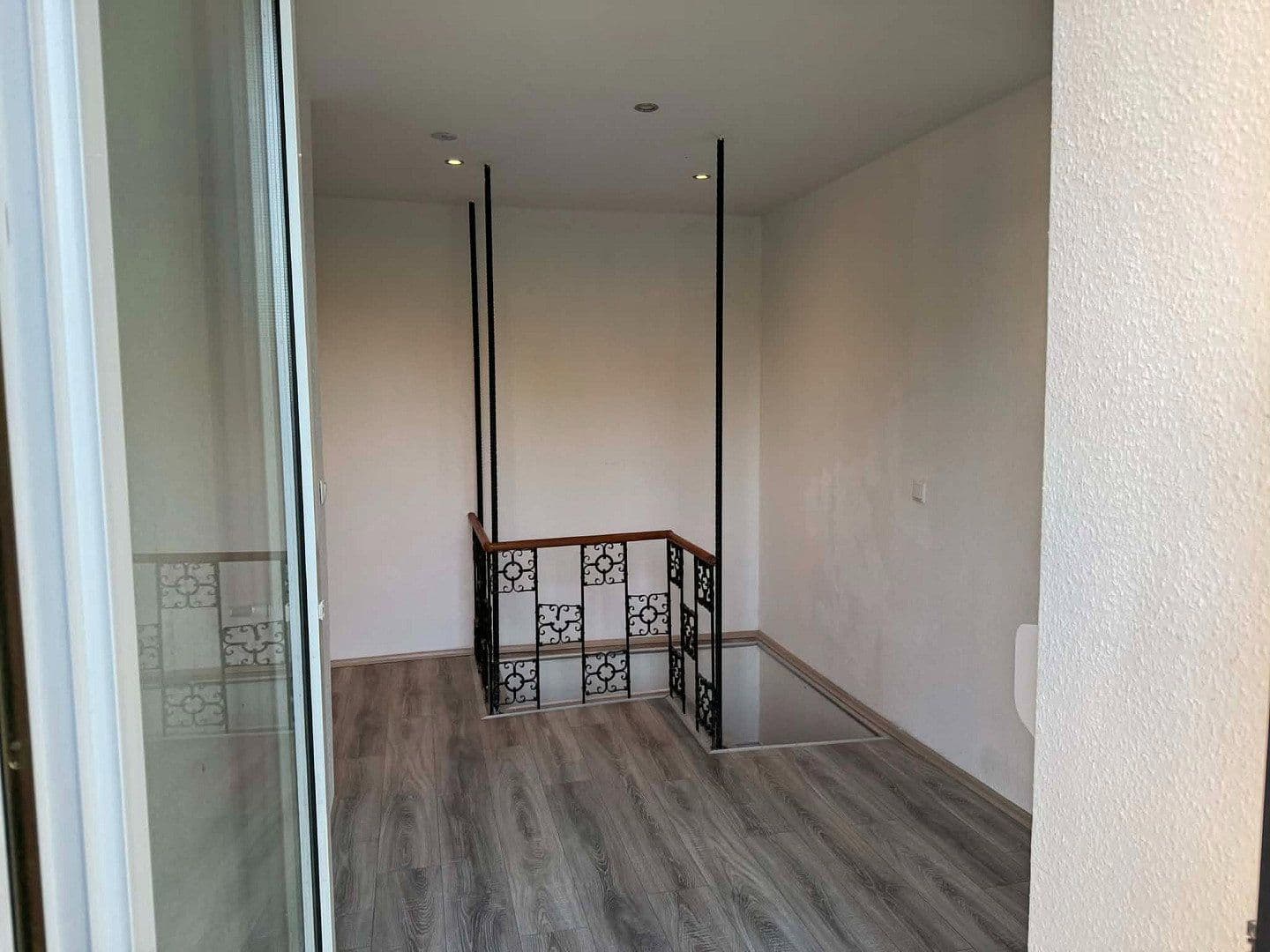 2 bedroom with open-plan kitchen flat to rent, 95 m², Bochum, North Rhine-Westphalia 2 bedroom with open-plan kitchen flat to rent, 95 m², Bochum, North Rhine-Westphalia