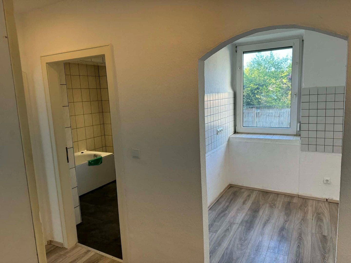 2 bedroom with open-plan kitchen flat to rent, 95 m², Bochum, North Rhine-Westphalia 2 bedroom with open-plan kitchen flat to rent, 95 m², Bochum, North Rhine-Westphalia