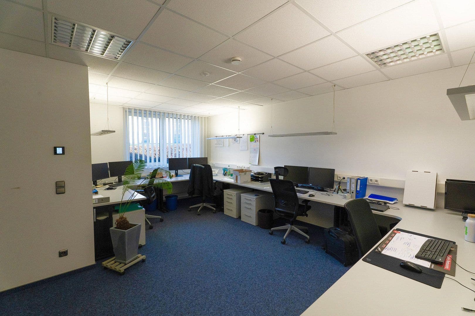 non-residential property to rent, 2,530 m², Rehwinkel 26, Porta Westfalica, North Rhine-Westphalia non-residential property to rent, 2,530 m², Rehwinkel 26, Porta Westfalica, North Rhine-Westphalia