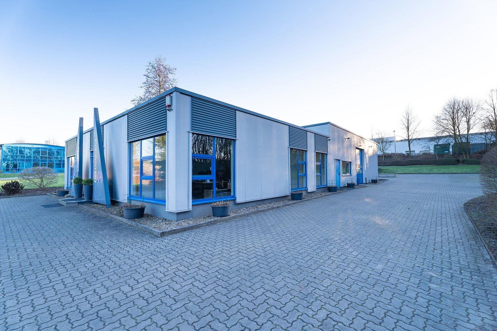 non-residential property to rent, 2,530 m², Rehwinkel 26, Porta Westfalica, North Rhine-Westphalia non-residential property to rent, 2,530 m², Rehwinkel 26, Porta Westfalica, North Rhine-Westphalia