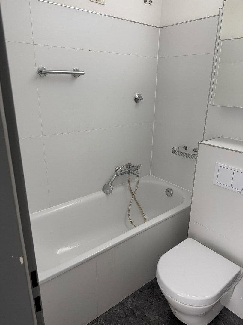 Studio flat to rent, 50 m², Kronenstraße 19a, Krefeld, North Rhine-Westphalia Studio flat to rent, 50 m², Kronenstraße 19a, Krefeld, North Rhine-Westphalia