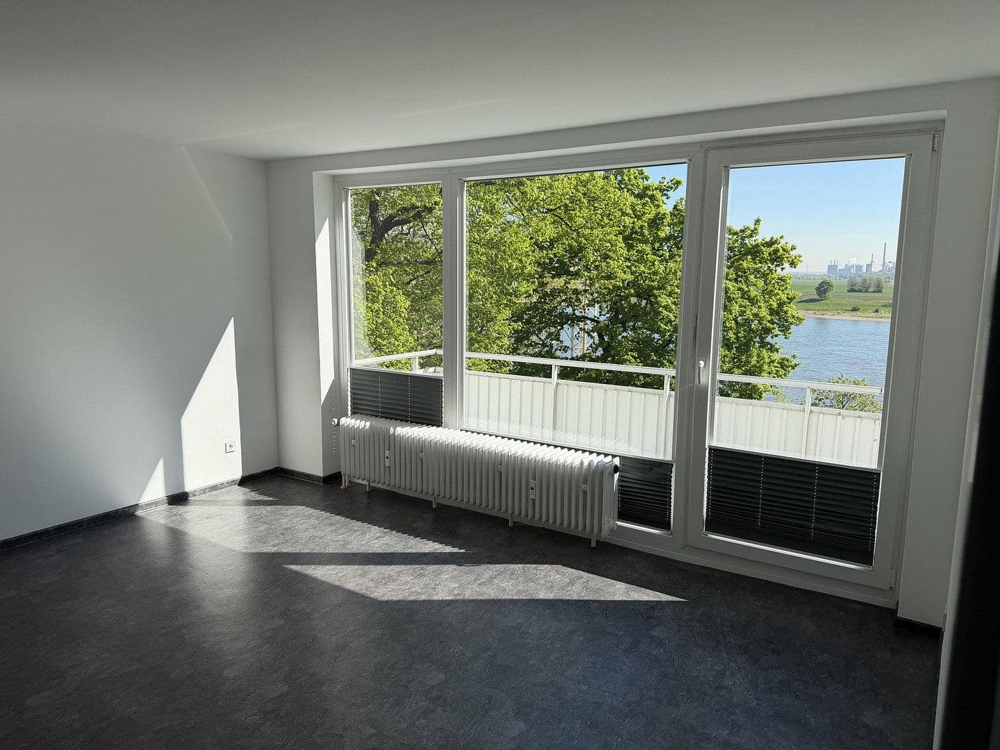 Studio flat to rent, 50 m², Kronenstraße 19a, Krefeld, North Rhine-Westphalia Studio flat to rent, 50 m², Kronenstraße 19a, Krefeld, North Rhine-Westphalia