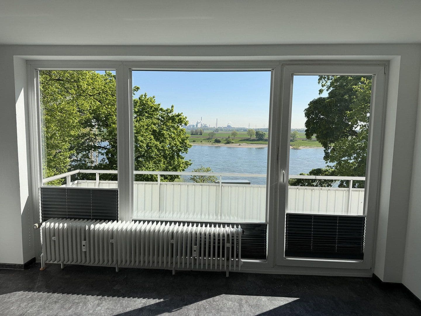 Studio flat to rent, 50 m², Kronenstraße 19a, Krefeld, North Rhine-Westphalia Studio flat to rent, 50 m², Kronenstraße 19a, Krefeld, North Rhine-Westphalia