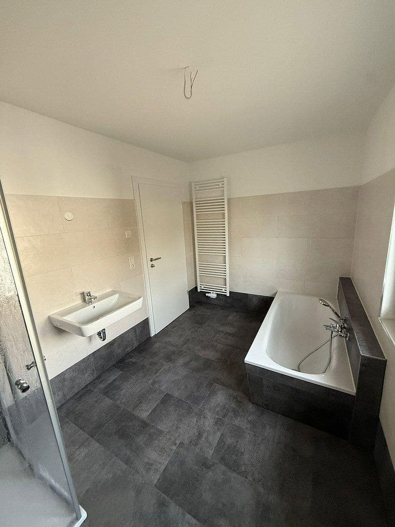house to rent, 128 m², Kattenturmer Heerstr. 138c, Bremen, Bremen house to rent, 128 m², Kattenturmer Heerstr. 138c, Bremen, Bremen
