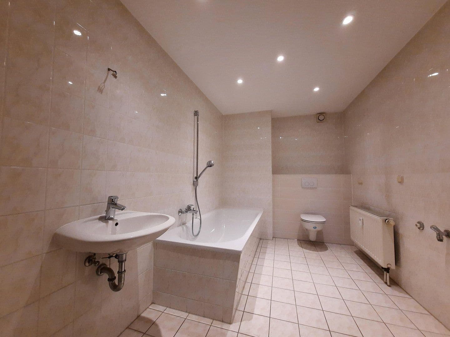 house to rent, 77 m², Chemnitzer Str. 15, Limbach-Oberfrohna, Saxony house to rent, 77 m², Chemnitzer Str. 15, Limbach-Oberfrohna, Saxony