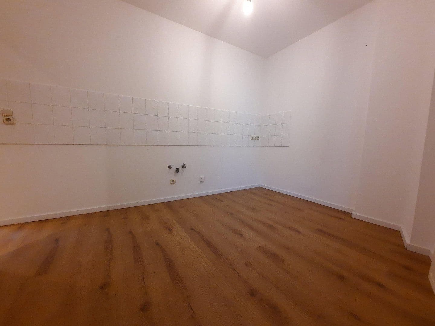 house to rent, 77 m², Chemnitzer Str. 15, Limbach-Oberfrohna, Saxony house to rent, 77 m², Chemnitzer Str. 15, Limbach-Oberfrohna, Saxony