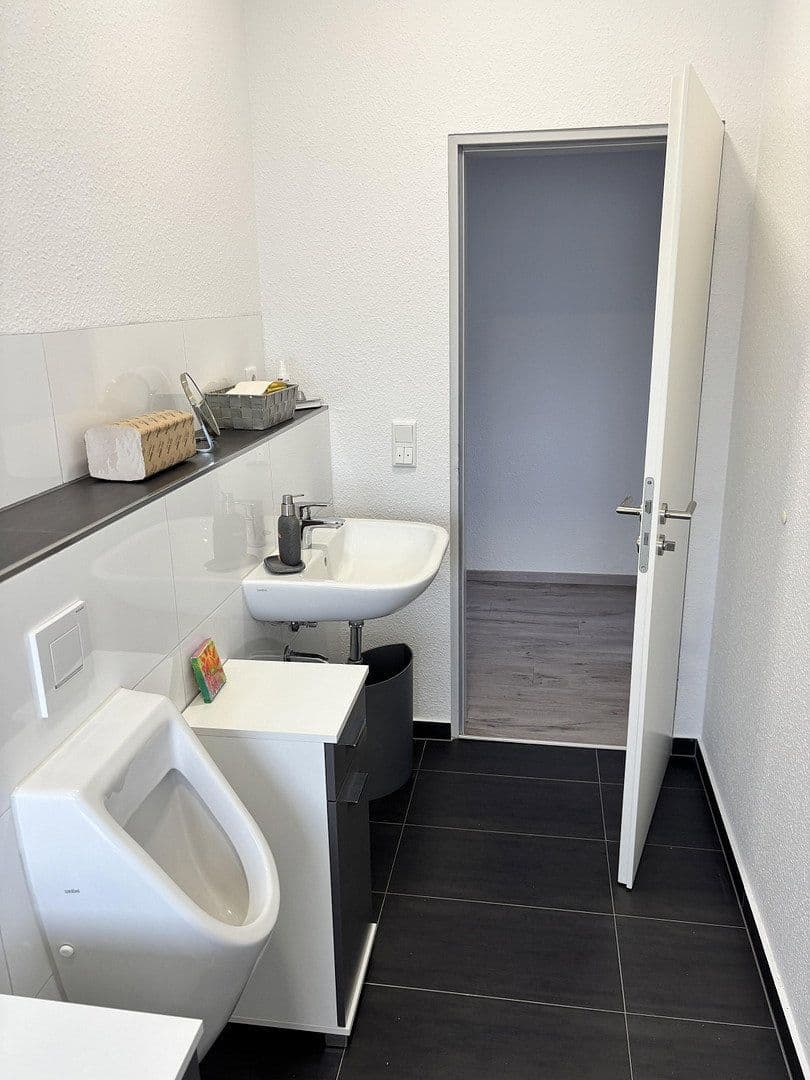 office to rent, 111 m², Harpener Feld 33, Bochum, North Rhine-Westphalia office to rent, 111 m², Harpener Feld 33, Bochum, North Rhine-Westphalia