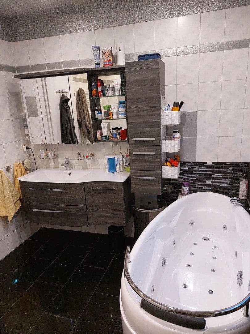 house for sale, 176 m², Am Schwefelgraben 3, Mühlhausen-Ehingen, Baden-Württemberg house for sale, 176 m², Am Schwefelgraben 3, Mühlhausen-Ehingen, Baden-Württemberg