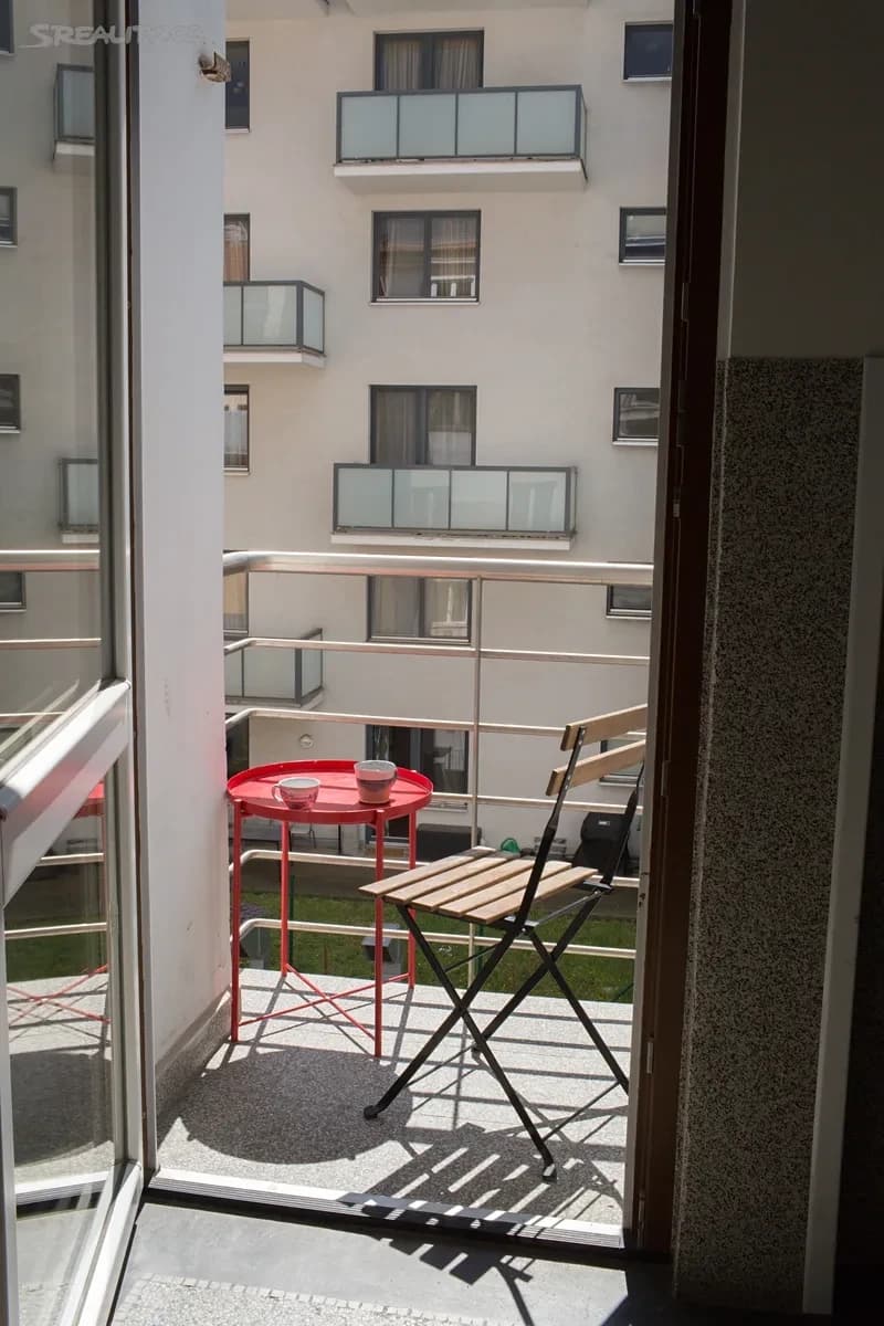 2 bedroom with open-plan kitchen flat for sale, 73 m², Vrázova, Prague, Prague 2 bedroom with open-plan kitchen flat for sale, 73 m², Vrázova, Prague, Prague