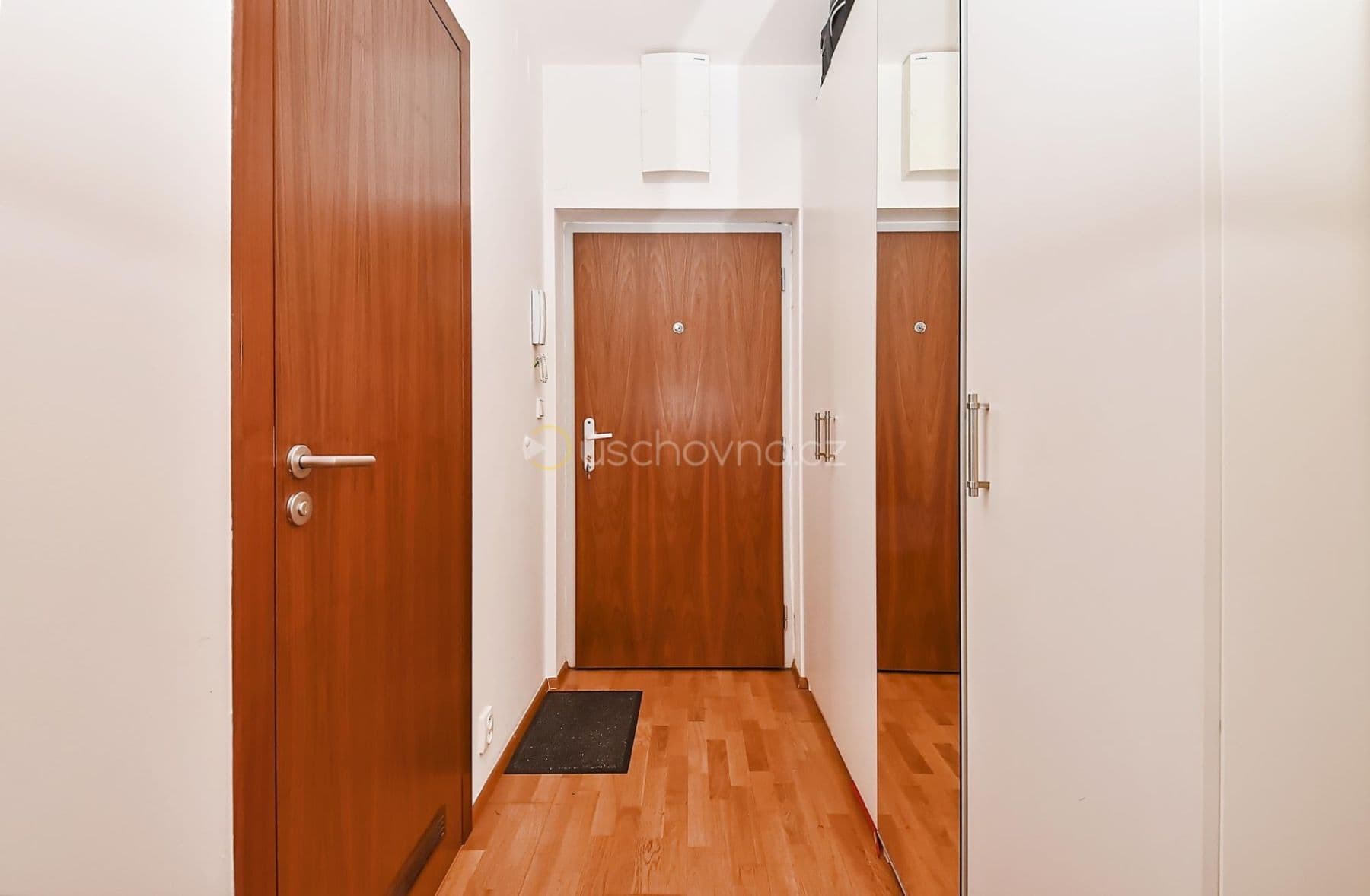 Studio flat for sale, 46 m², Jeseniova, Prague, Prague Studio flat for sale, 46 m², Jeseniova, Prague, Prague