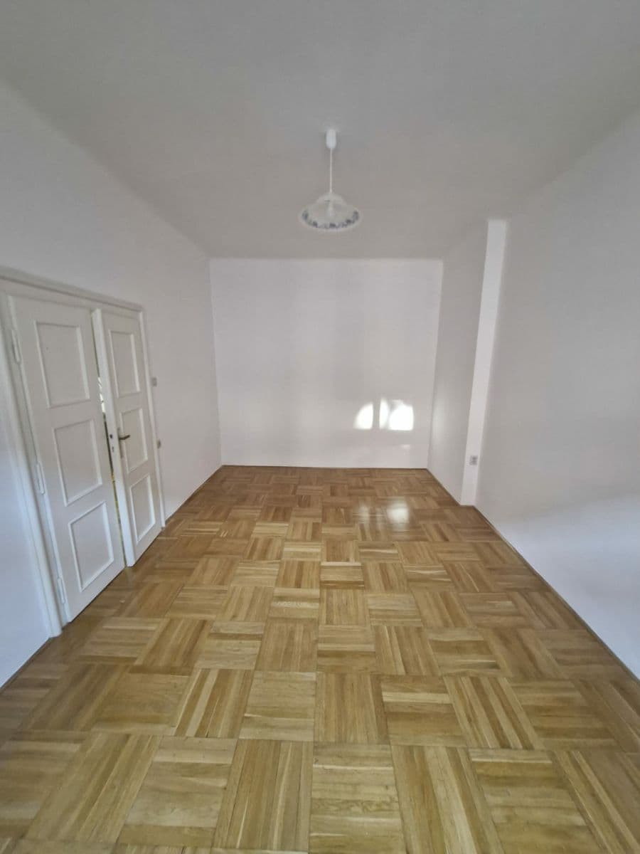 2 bedroom with open-plan kitchen flat to rent, 85 m², Podskalská, Prague, Prague 2 bedroom with open-plan kitchen flat to rent, 85 m², Podskalská, Prague, Prague