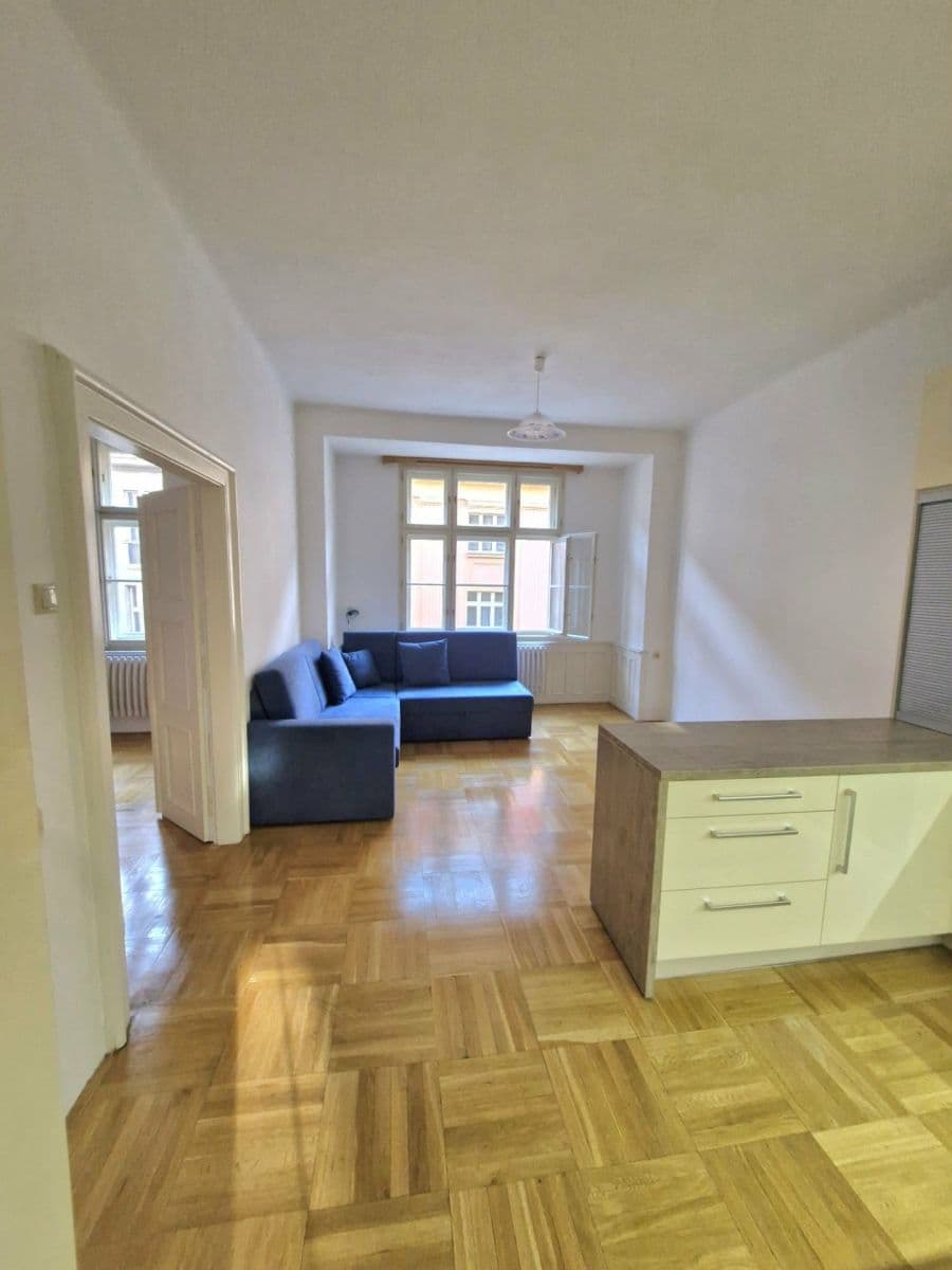 2 bedroom with open-plan kitchen flat to rent, 85 m², Podskalská, Prague, Prague 2 bedroom with open-plan kitchen flat to rent, 85 m², Podskalská, Prague, Prague