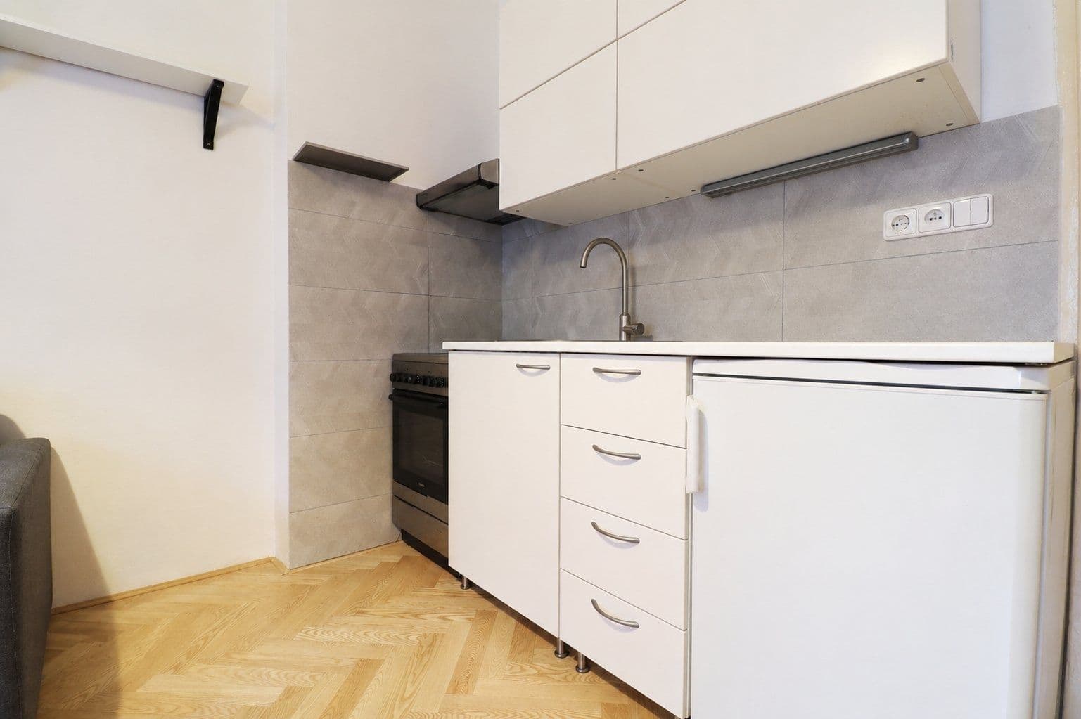 1 bedroom flat to rent, 39 m², Vacínova, Prague, Prague 1 bedroom flat to rent, 39 m², Vacínova, Prague, Prague