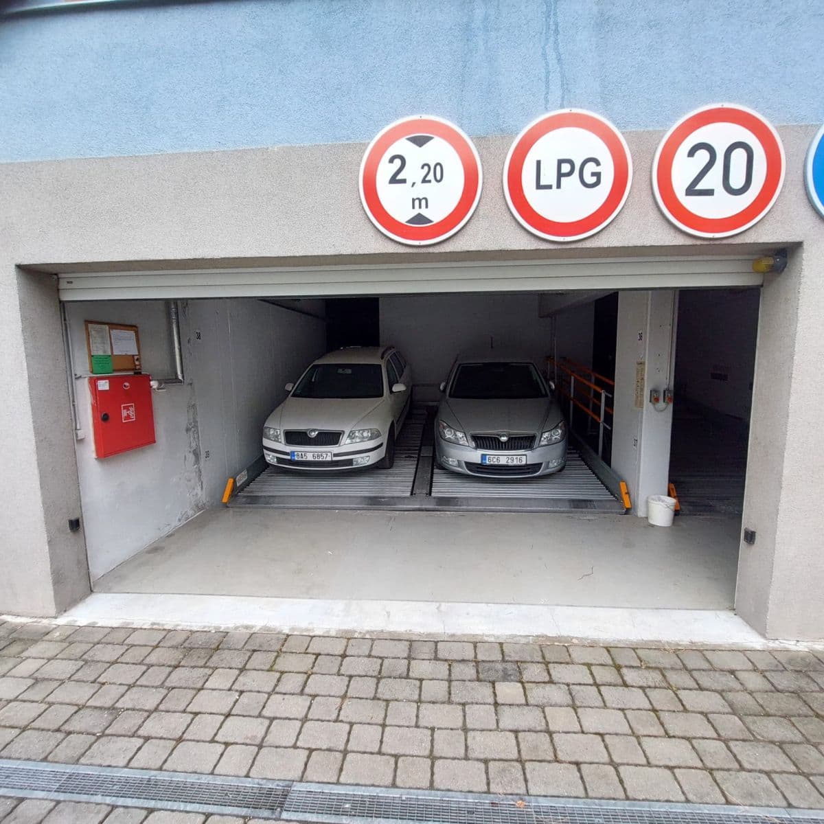 garage to rent, 12 m², Štichova, Prague, Prague garage to rent, 12 m², Štichova, Prague, Prague